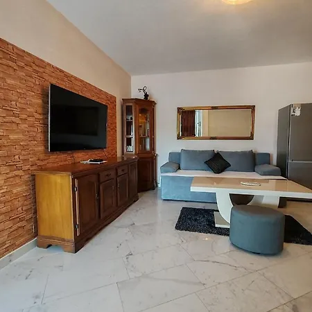 Guest house Maxima U Blizini Plaze Sa Garazom I Sigurnosnom Kamerom